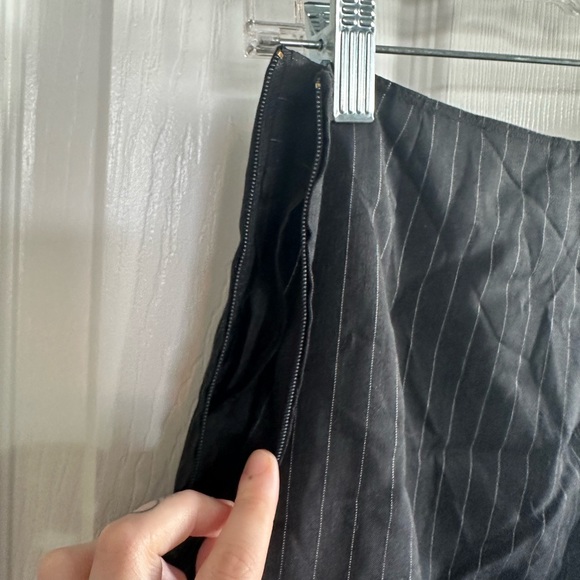 United colors of Benetton pinstripe Italian skirt - Picture 2 of 5